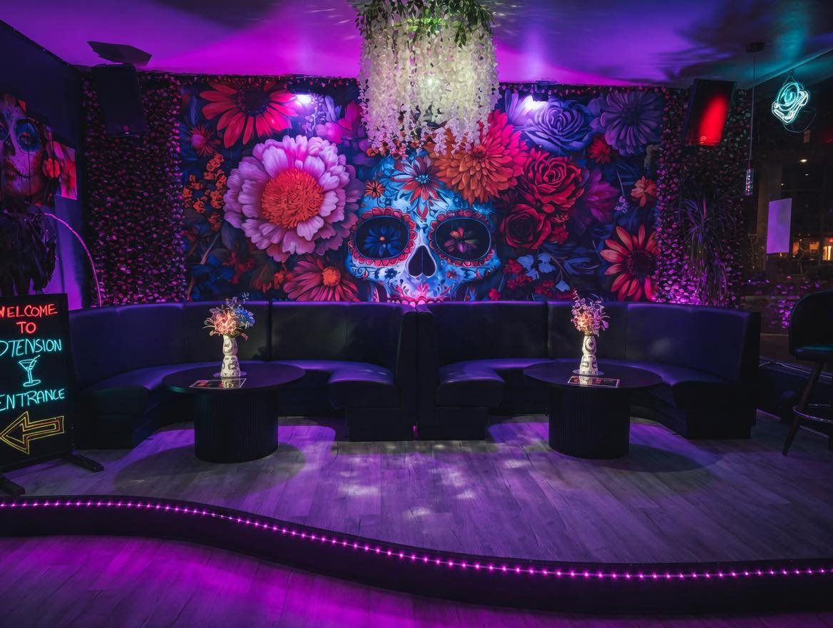 Dtension Bar&Lounge